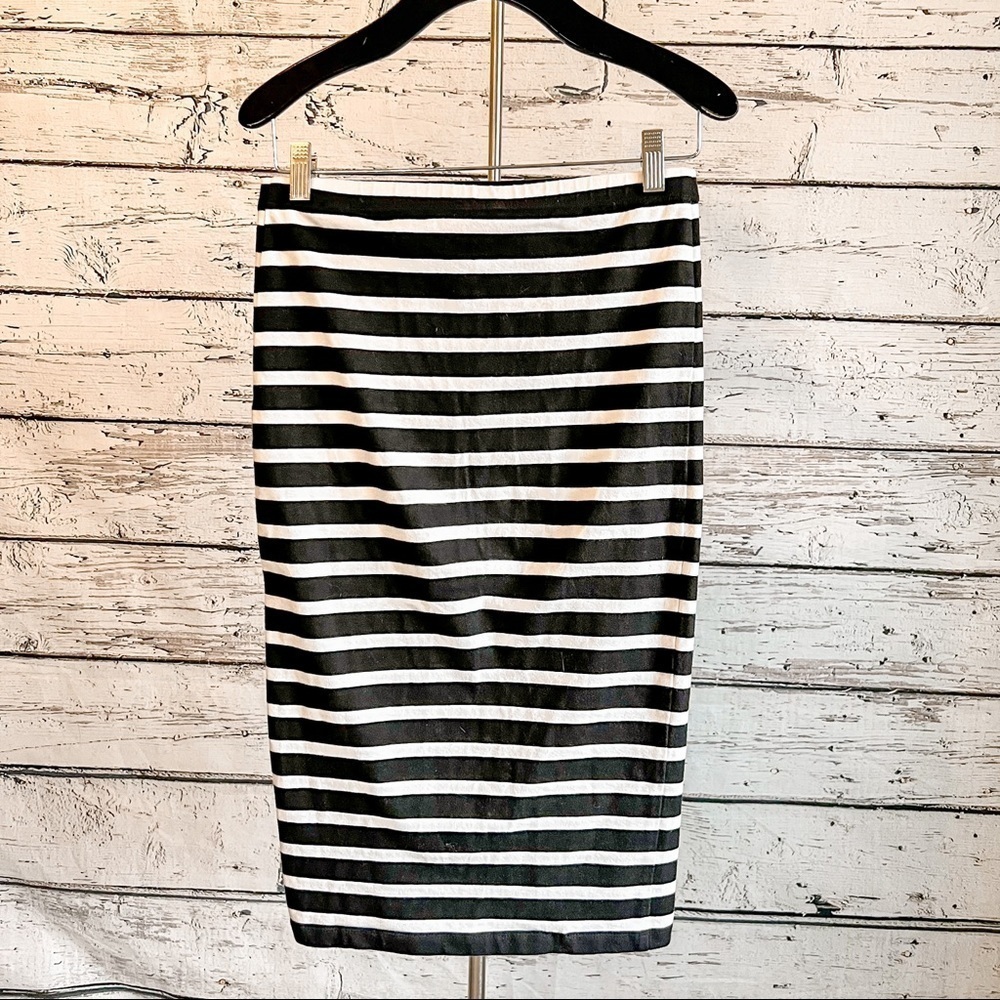 Express striped skirt